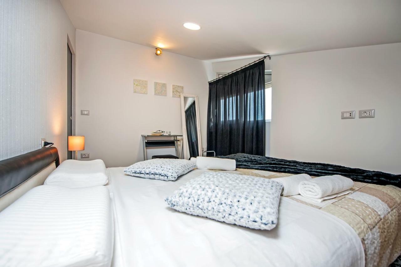 Lakovich Sea view Apartments Rovinj Exterior foto